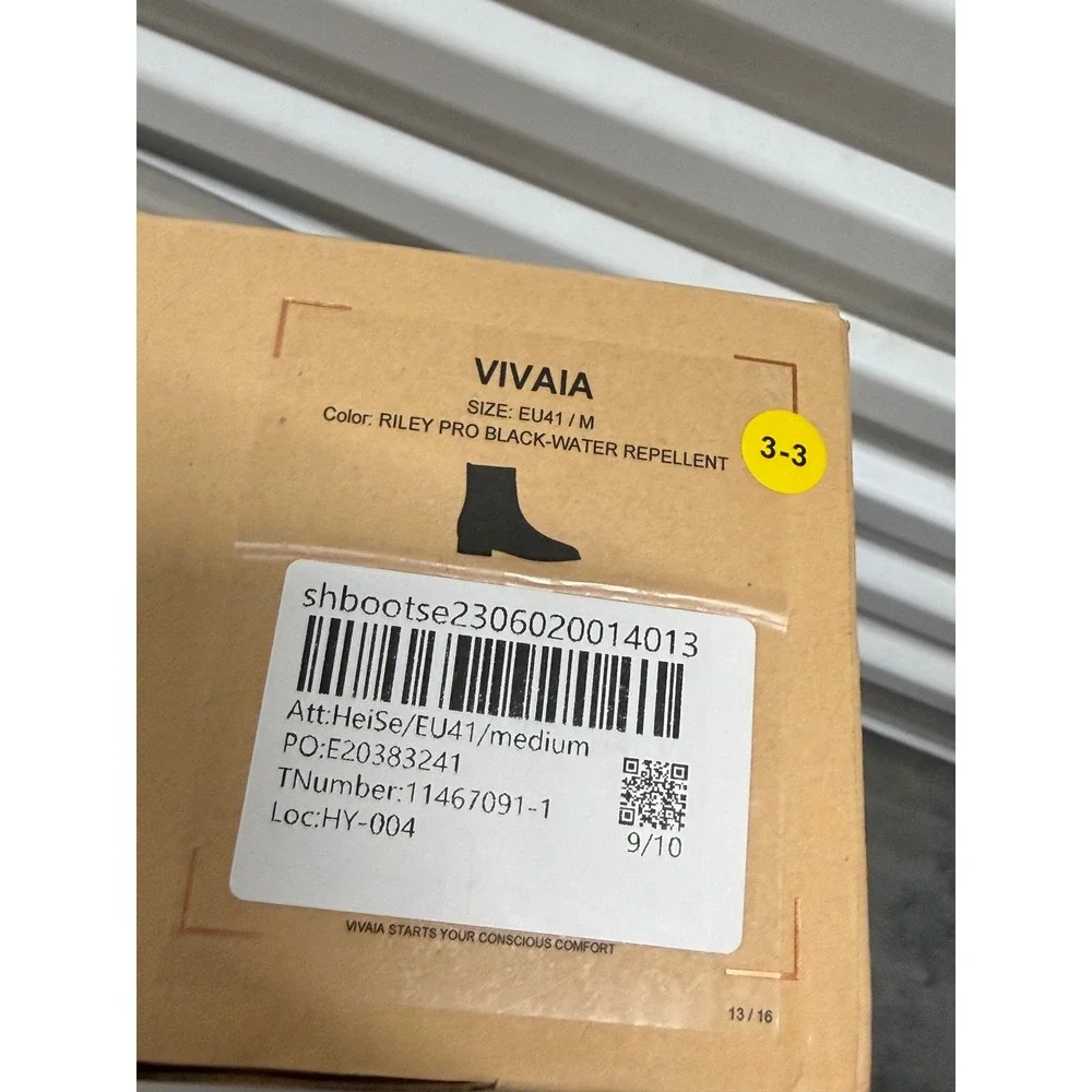 VIVAIA Black‎ Square-Toe Water-Repellent Ankle Boots (Riley Pro) EU/41 US/9.5